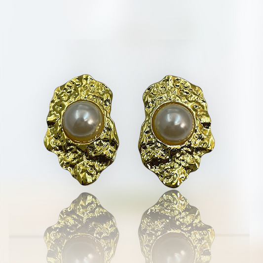 Vintage-Inspired Jewelry