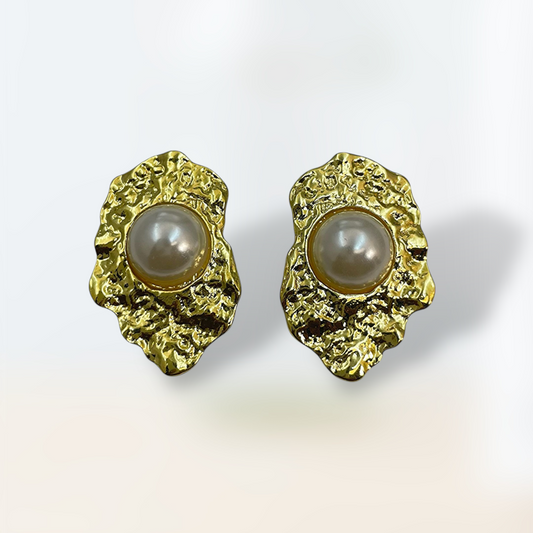 Vintage-Inspired Jewelry